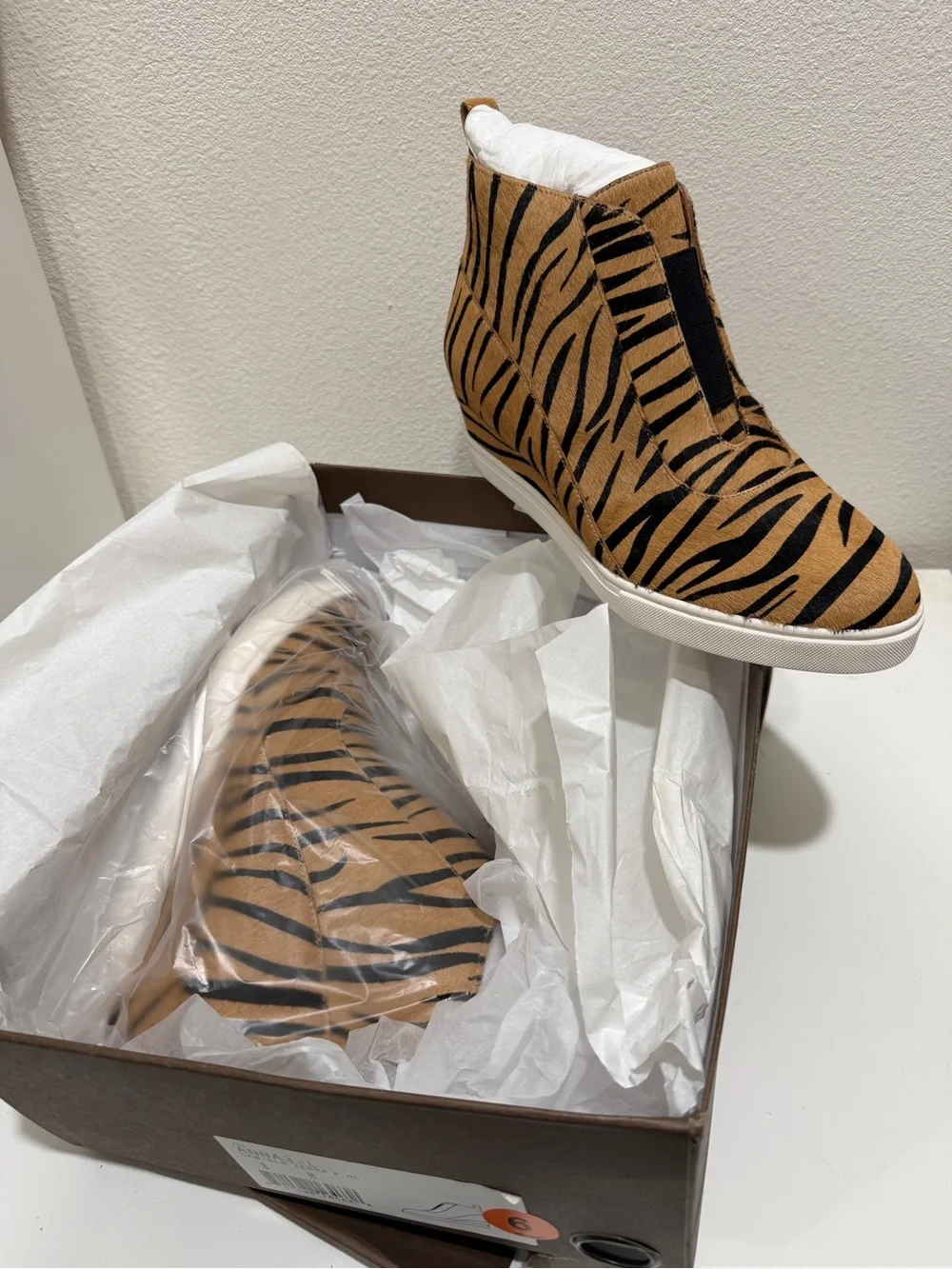 Linea Paolo Anna 3 Wedge Sneaker – Zebra Haircalf – Size 8M